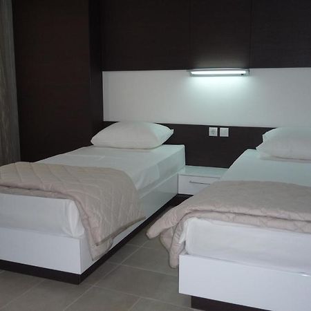 Apartments Good Night Ниш Екстер'єр фото