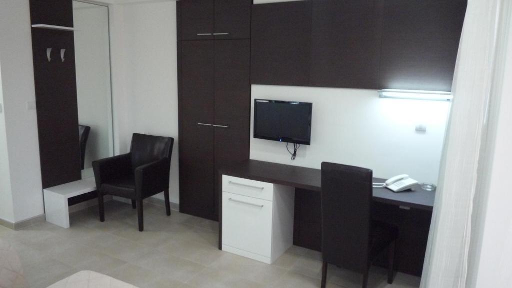 Apartments Good Night Ниш Номер фото