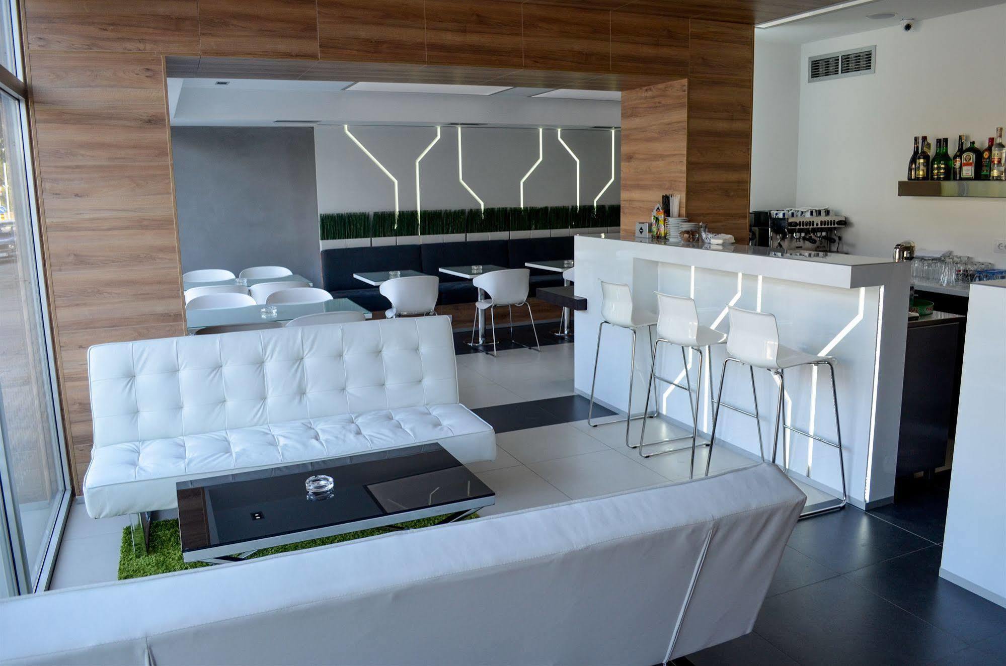 Apartments Good Night Ниш Екстер'єр фото